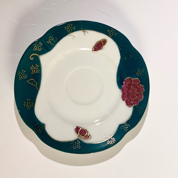 Antique Hand-Painted Japanese Porcelain Saucer Dark Green Gold Moriage Flowers - Picture 1 of 7
